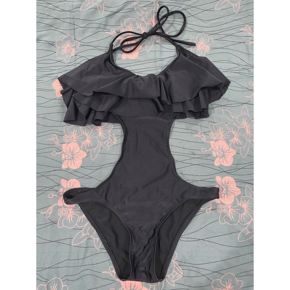 Roxy One Piece